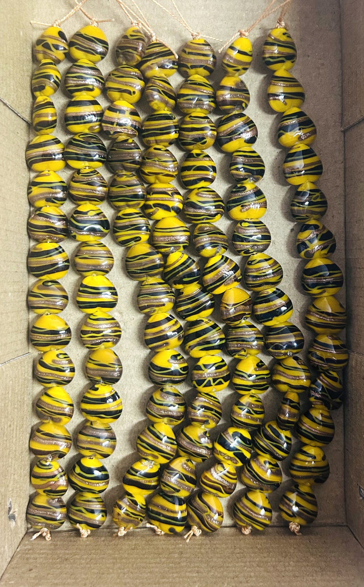 5 Strands 13x15mm Heart Shape Glass Beads Turmeric - STR-1245