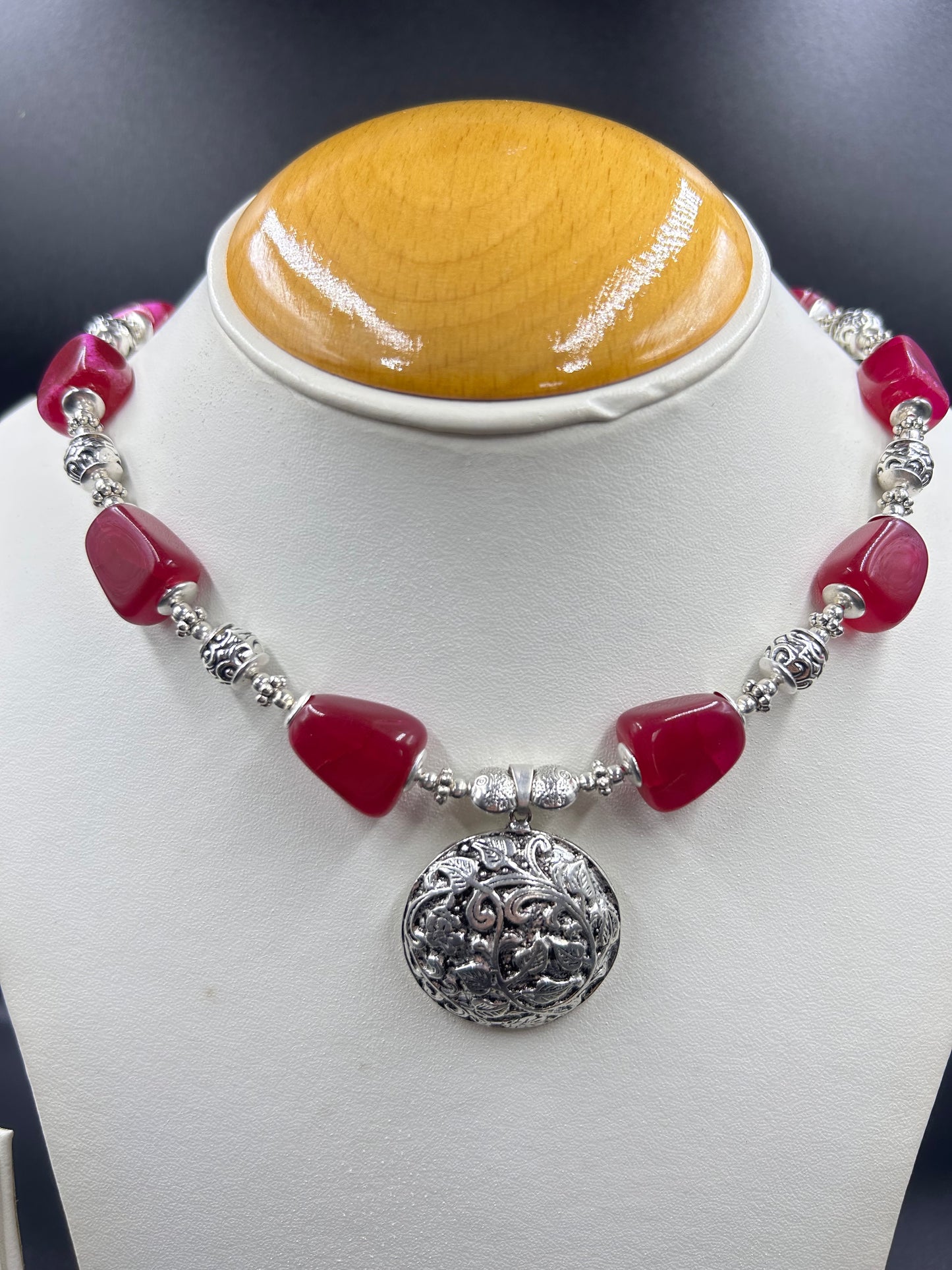 Necklace Maroon