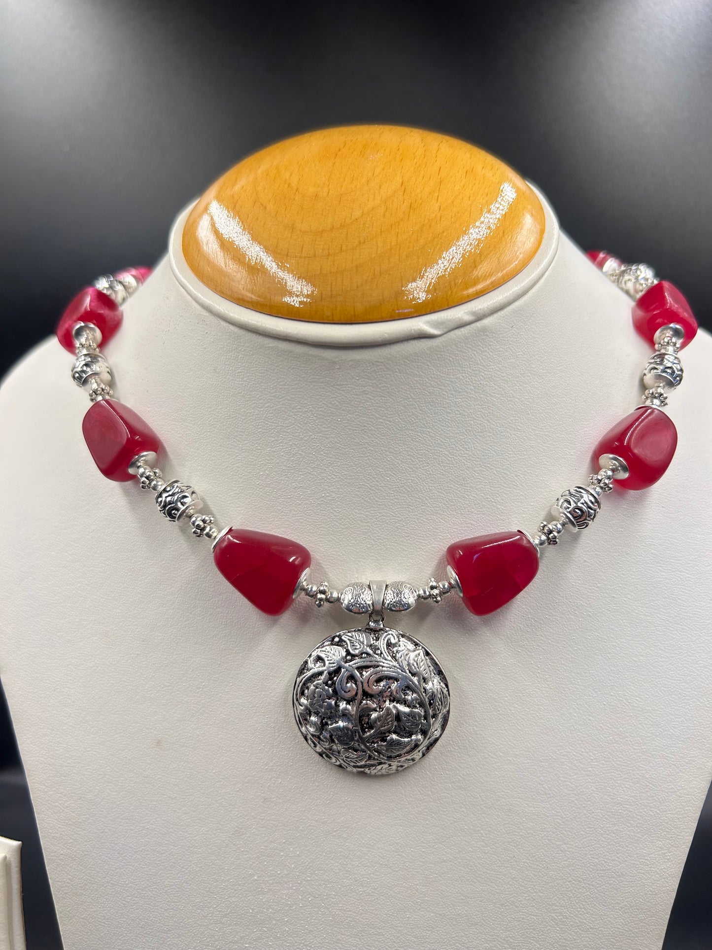 Necklace Maroon