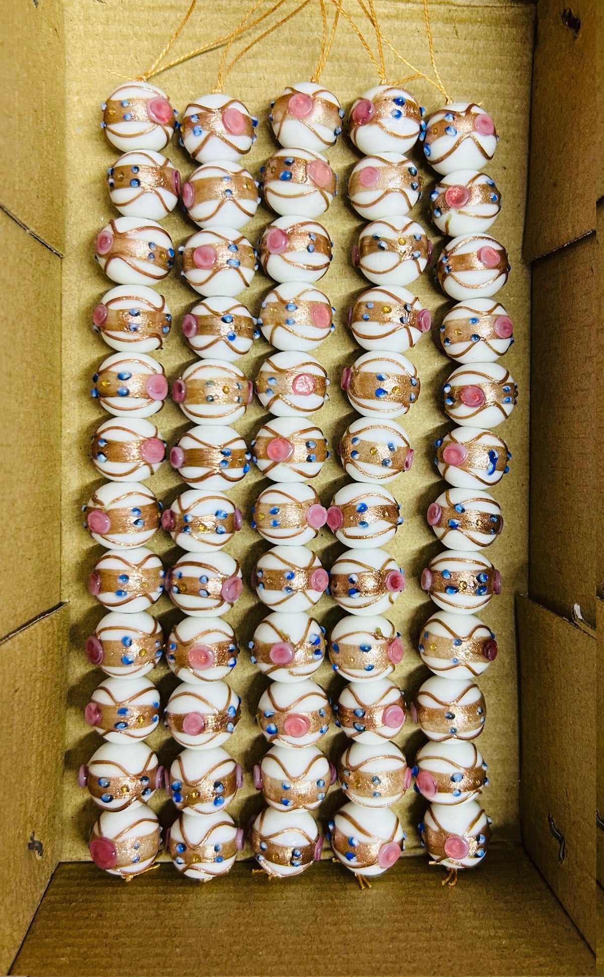 5 Strands 16mm Wedding Cake Beads White - STR-0302-16MM