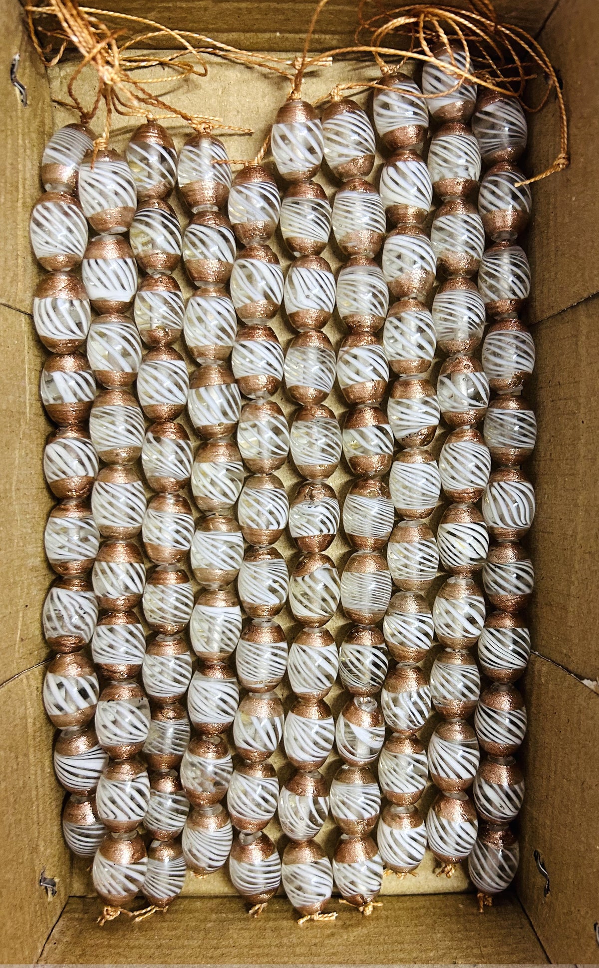 5 Strands Glass Beads 14x18mm Oval White - STR-0865