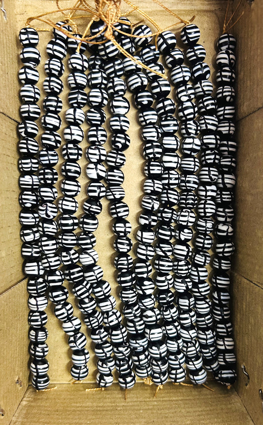 10 Strands Glass Beads 10mm Round Black & White - STR-0945