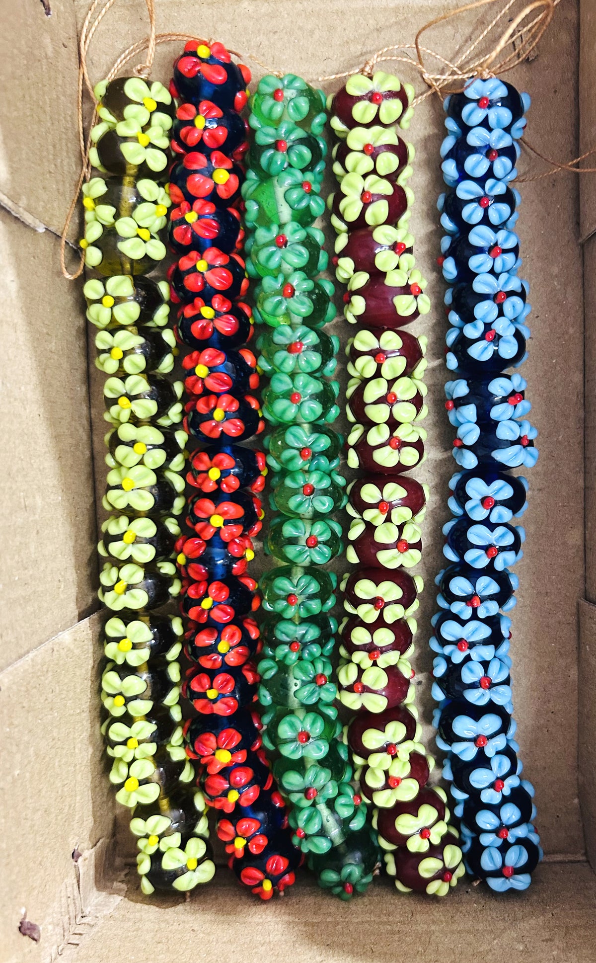 5 Strands 16mm Fancy Glass Beads Multi Color Transparent (90 Beads) -  STR-0952